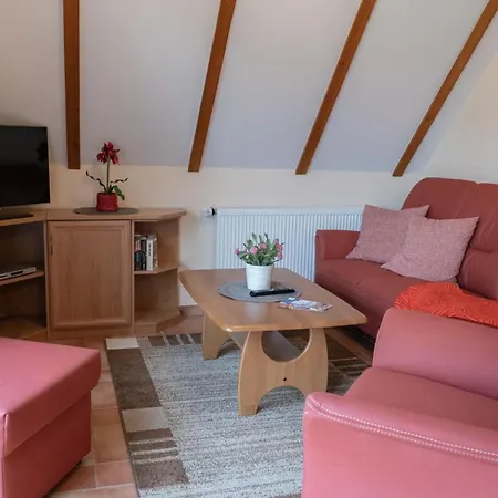 Haus Sabine - Og Apartment Kirr