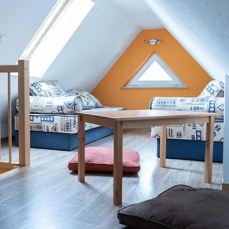 Haus Sabine - Og Apartament